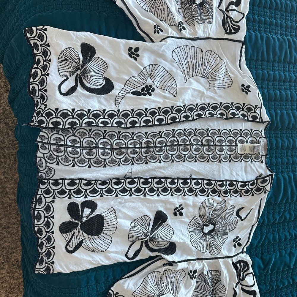 Floral Black and White Kimono